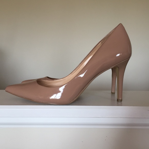 BCBGeneration Shoes - 🆕Listing BCBG Heels Sz 8.5M